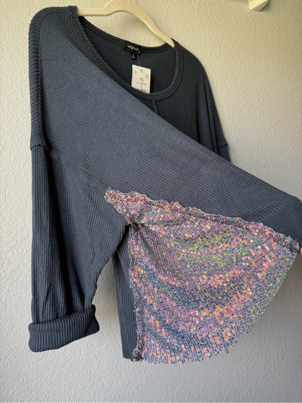 Originality Ribbed Knit Top with Sequins Accent, NWT, Oversized Small. P2P 24” - Picture 3 of 6